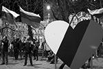 После выступления российского лидера жители ДНР и ЛНР вышли с флагами России на улицы праздновать это историческое событие&#160;(фото: Александр Рюмин/ТАСС)