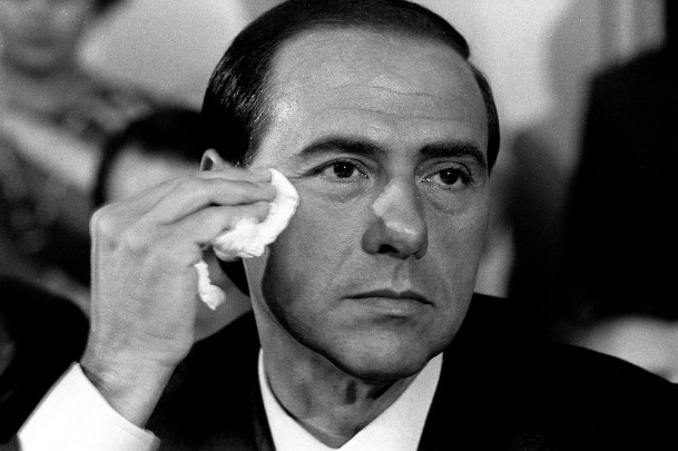 Берлускони изначально был удачливым бизнесменом, он сделал состояние на телекоммуникациях и строительстве. На фото – молодой бизнесмен, 1986 год