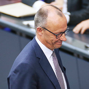 Новый канцлер Германии предал Германию