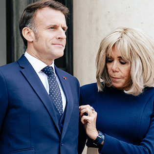 Макрон стал худшим в истории