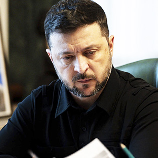 Кто стоит за атакой на друзей Зеленского Кто стоит за атакой на друзей Зеленского