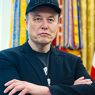 Маск обещает России армию для войны с ЕС