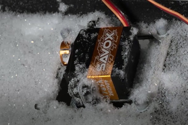 Также Минобороны представило карту с маршрутом пролета беспилотников. Они прошли над территориями Брянской, Смоленской, Тверской и Новгородской областей. В общей сложности был задействован 91 аппарат