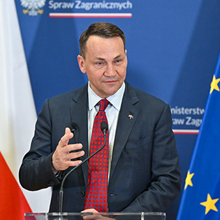 ЕС борется с Россией за роль третьей силы