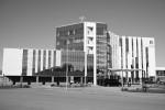 Специалисты Росатома полностью возвели комплекс из 34 отдельных зданий и сооружений общей площадью около 90 тысяч кв. метров, включая центральное кольцевое здание накопителя электронов
