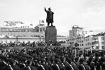 Во время военного парада в Екатеринбурге, посвященного очередной годовщине победы в Великой Отечественной войне.&#160;(фото: Дмитрий Коротаев/ВЗГЛЯД)