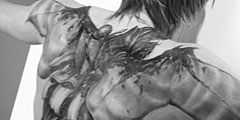 Один из лучших российских баскетболистов – игрок сборной России и «Юты Джаз» Андрей Кириленко – сделал татуировку на спине из World of Warcraft. Это паладин 80-го уровня, сидящий верхом на драконе. Баскетболист неоднократно признавался в том, что является ярым поклонником этой игры