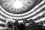 Московские театралы ждали открытия Большого шесть долгих лет &#160;(фото: ИТАР-ТАСС)