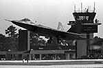 Свой первый полет F-22 Raptor совершил 7 сентября 1997 года на заводе Lockheed Martin на военно-воздушной базе Доббинс в городе Мариетта, штат Джорджия. За этот полет машина стоимостью 100 миллионов долларов провела 8690 тестов&#160;(фото: lockheedmartin.com)
