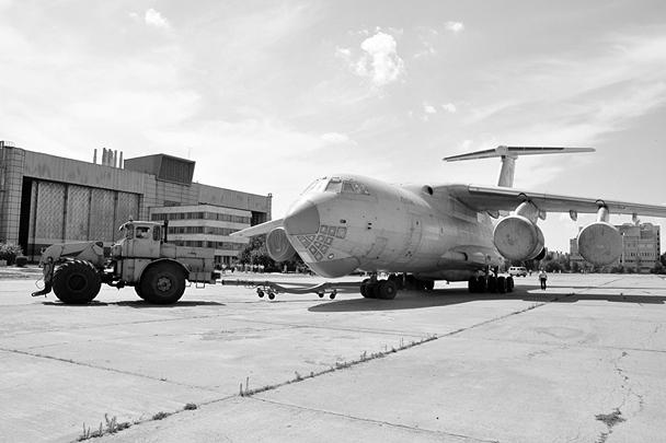 Ил-76 считается одним из самых успешных и популярных авиалайнеров в истории международной грузовой авиации