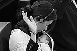 Впервые Лучия Ронзулли принесла младенца в парламент, когда ему было лишь шесть недель&#160;(фото: Reuters)
