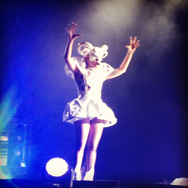 Леди Гага даст в России еще один концерт в рамках гастролей в поддержку своего нового альбома Born This Way. 12 декабря певицу ждут в «Олимпийском» в Москве(Фото: instagram.com/meg_alt)