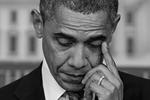 Президент США Барак Обама, объявивший траур, во время своего выступления в Белом доме едва сдерживал слезы&#160;(фото: Reuters)
