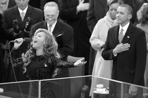 Популярная певица Бейонсе спела для президента Барака Обамы и его жены Мишель на его инаугурации гимн США