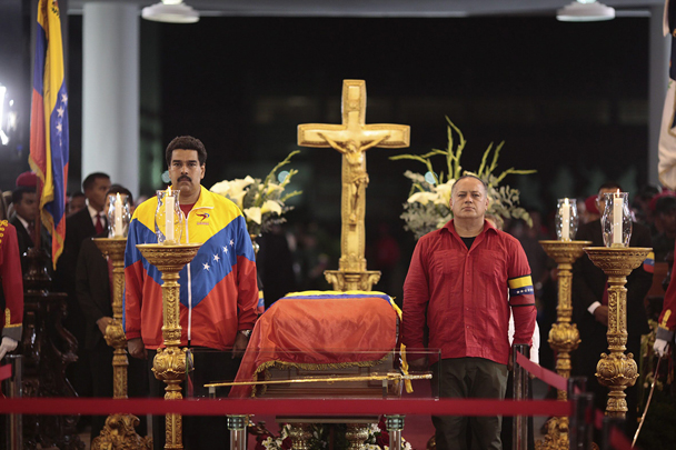 Гроб с телом Чавеса будет два дня стоять в здании Военной академии Каракаса, после чего состоятся похороны