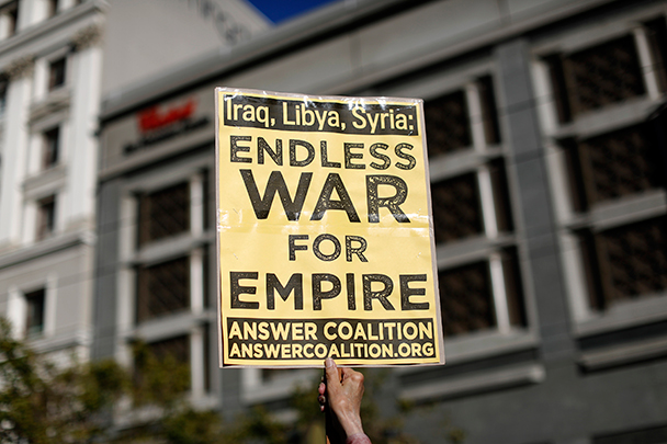 Войны США в Ираке, Ливии, а также планы напасть на Сирию расцениваются противниками такой политики как бесконечная война для империи