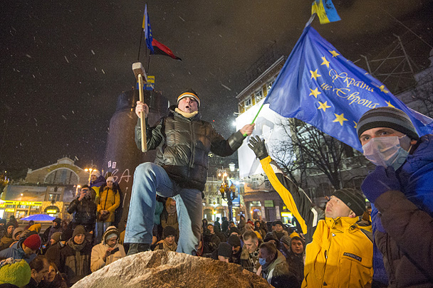 Коммунистическая партия Украины потребовала жестко наказать тех, кто участвовал в сносе памятника