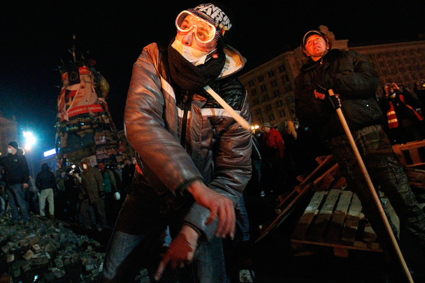 Весь вторник и ночь на среду в центре Киева продолжались ожесточенные уличные бои