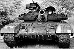 Министр внутренних дел Украины опубликовал фотографию нового украинского танка Т64-Б1М – первого экземпляра, который поступит на вооружение Национальной гвардии.  «Этот модифицированный для городских условий крепыш – долгожданное усиление боевой мощи», – заявляет Аваков&#160;(фото: facebook.com/arsen.avakov.1)
