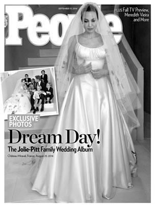 Анджелина Джоли показала платье, в котором вышла замуж за Брэда Питта. Торжественную церемонию одной из самых красивых пар Голливуда украсило платье, придуманное их детьми. В частности, цветные рисунки детей перенесли на белую фату и платье невесты
