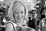 Лорин Харпер, жена премьер-министра Канады Стивена Харпера, с коалой&#160;(фото: Reuters)