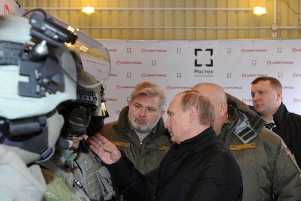 Путину показали современные и перспективные образцы экипировки военнослужащих Сухопутных войск и ВДВ