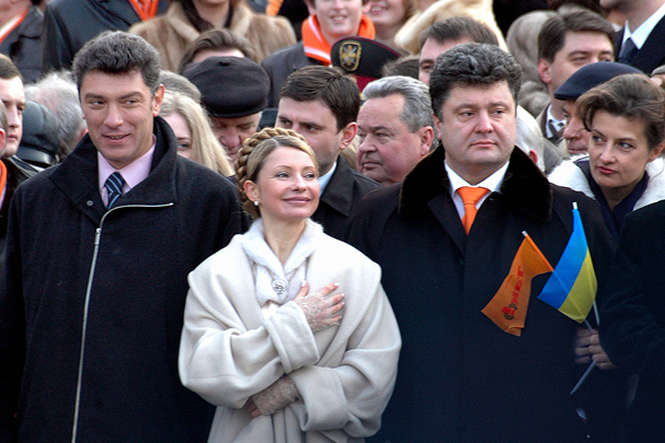 А это уже 2005-й. После первой оранжевой революции на Украине, во время инаугурации Виктора Ющенко