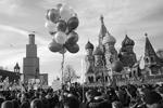 Самыми яркими цветами митинга были цвета российского флага&#160;(фото: Владимир Астапкович/РИА "Новости")