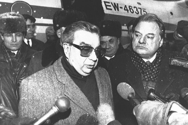 Министр иностранных дел России Евгений Примаков прибыл в столицу Укрaины с официальным визитом, 1996 год