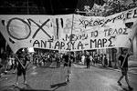 В свете референдума, пожалуй, самым популярным лозунгом греков стало OXI, что в переводе на русский означает «нет»&#160;(фото: Marko Djurica/Reuters)