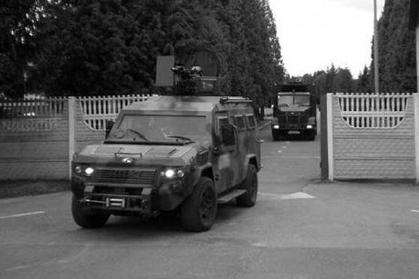 Правоохранители заявляют о продолжающейся спецоперации в Мукачево. Однако от штурма позиций боевиков пока решено отказаться