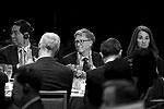 Так, одним из гостей мероприятия стал основатель компании Microsoft, миллиардер и магнат Билл Гейтс со своей супругой Мелиндой&#160;(фото: Jason Redmond/Reuters)