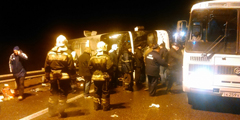 На автотрассе М-4 «Дон» в Узловском районе Тульской области опрокинулся автобус Higer, направлявшийся из Москвы в Ереван. В результате ДТП погибли восемь человек, 47 пострадали. Все пассажиры автобуса оказались гражданами Армении