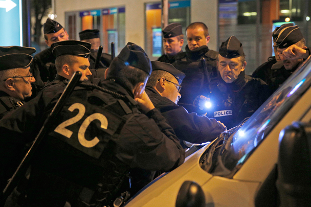 Антитеррористические рейды проходили во вторник и среду под Парижем, а также в Бельгии и Германии