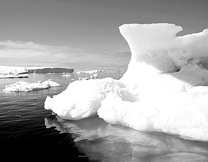 Подводный хребет Ломоносова в Ледовитом океане - «структурное продолжение Сибирской континентальной платформы и никак не изолирован от российского плоскогорья»