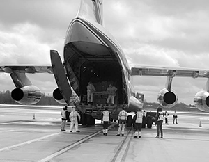 Даже прибытие помощи с помощью российского самолета в Прибалтике было воспринято с неудовольствием