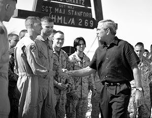 Президент США Джордж Буш прибыл сегодня в Ирак с неожиданным визитом