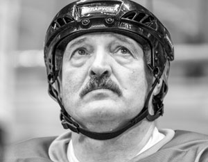 Отменив ЧМ, Запад ударил Батьке в чувствительное место – Лукашенко обожает хоккей
