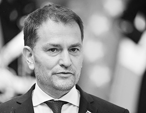 Проглотил язык на футболе. Смотреть фото Проглотил язык на футболе. Смотреть картинку Проглотил язык на футболе. Картинка про Проглотил язык на футболе. Фото Проглотил язык на футболе