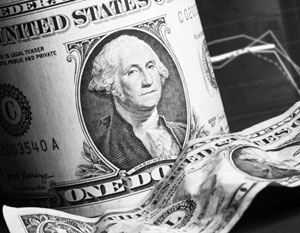 В борьбе с долларом России помогает Китай В борьбе с долларом России помогает Китай