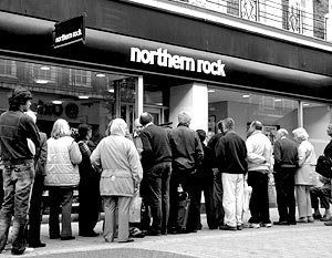 В прошлую пятницу Центробанк Англии объявил о выделении ипотечному банку Northern Rock экстренной помощи для поддержания его на плаву