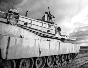 В Совфеде назвали ошибкой обещание министра обороны Польши разместить танки в России