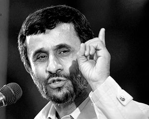 Ахмадинежад ответил ракетой