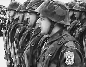 После боснийской войны численность Войска Республики Сербской составляла 180 тысяч человек