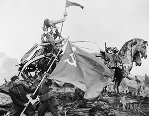 m1125140 бен робертс актер фото