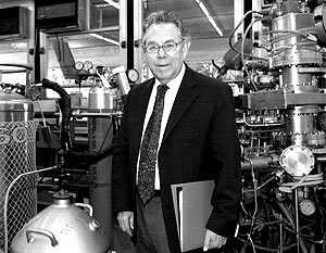 Нобелевский лауреат 1995 года по химии Пауль Крутцен считается признанным экспертом в области парникового эффекта