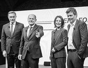 Олаф Шольц (второй слева) – без пяти минут новый канцлер Германии