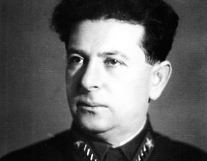 Лев Мехлис был одной из самых противоречивых фигур Великой Отечественной