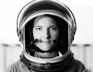 Американский астронавт Кейла Бэррон. Прямо сейчас она находится на орбите – и ее новые радиационные нормы тоже коснутся