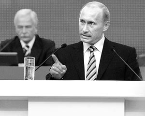 Учитывая невероятную популярность Путина, партия «Единая Россия» может собрать на выборах две трети голосов